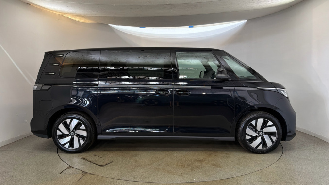 Volkswagen ID. Buzz 210kW Life Pro 86kWh 5dr LWB Auto [7 Seat] Electric Estate - Image 4